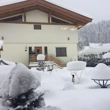 Haus Tirol Apartman *