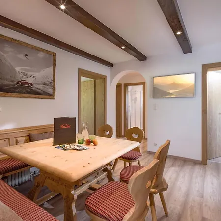 Haus Tirol Apartman *